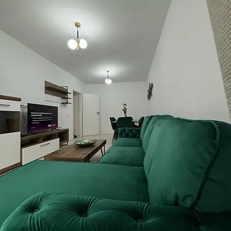 Green Apartament Targoviste Exterior photo