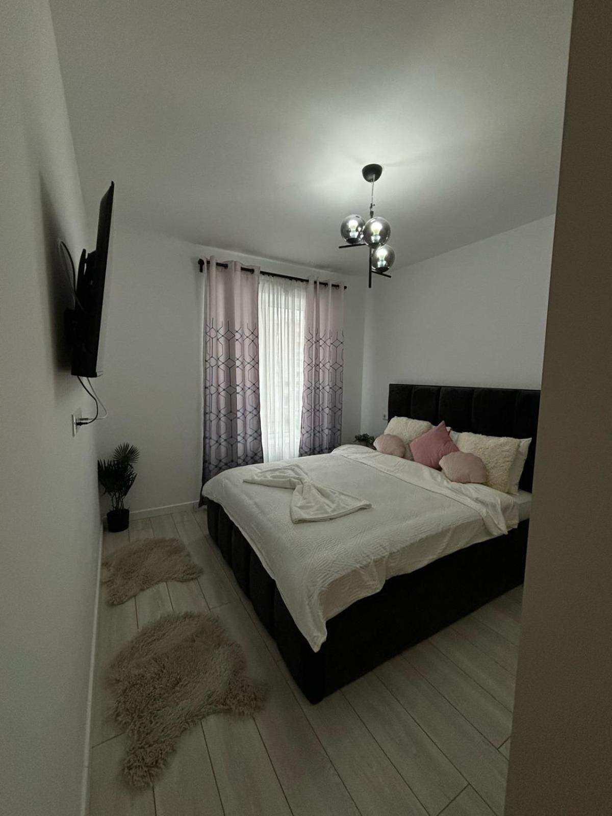 Green Apartament Targoviste *