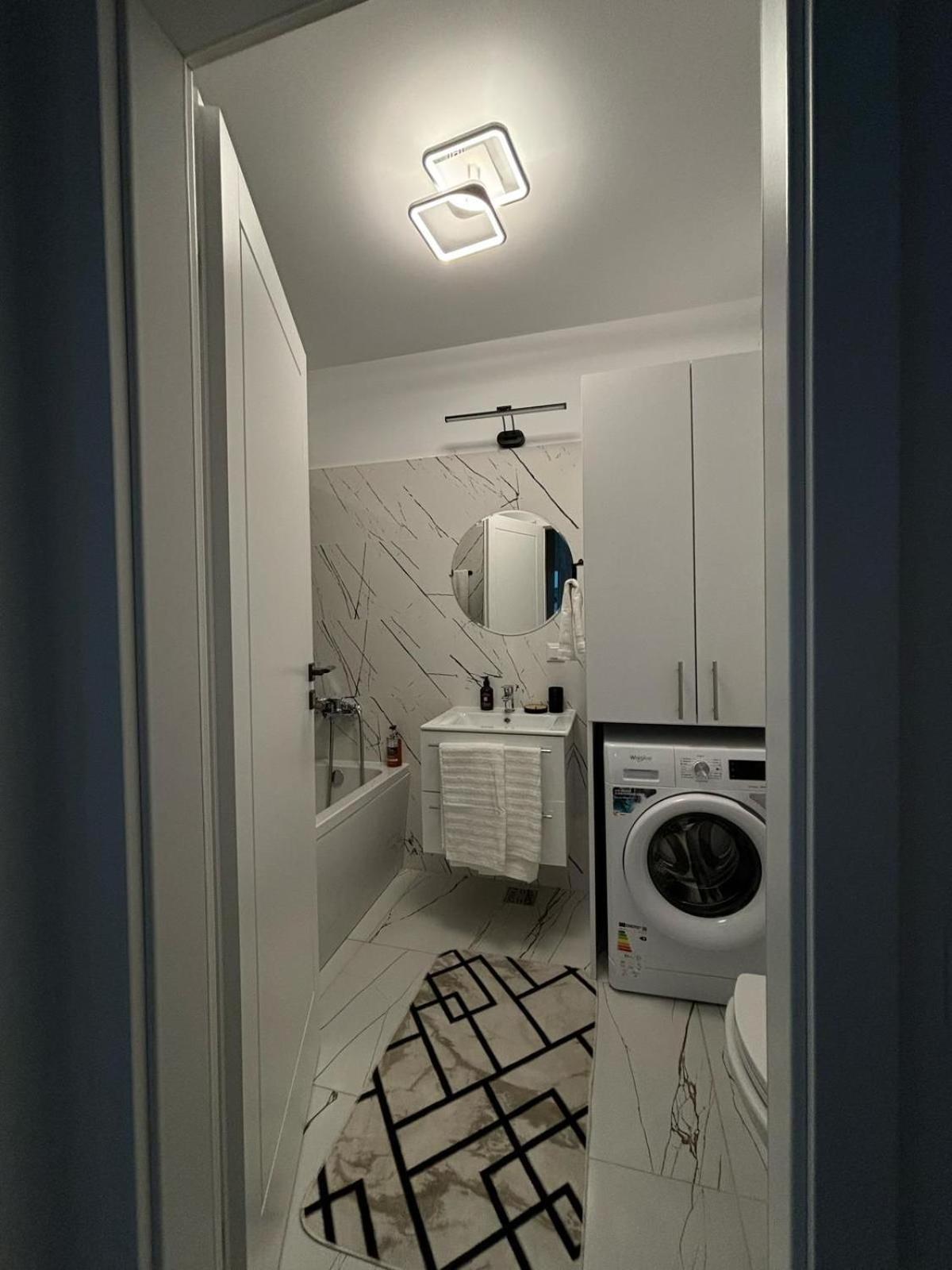 Green Apartament Targoviste דירה